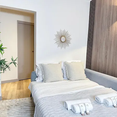 Apartament Champs - Elysees Finest Flat