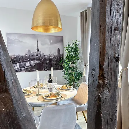 Apartament Champs - Elysees Finest Flat *