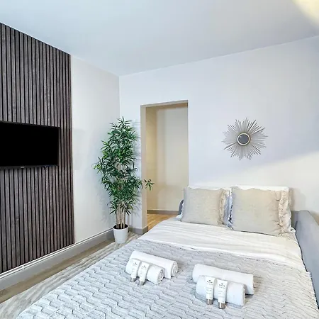 Champs - Elysees Finest Flat
